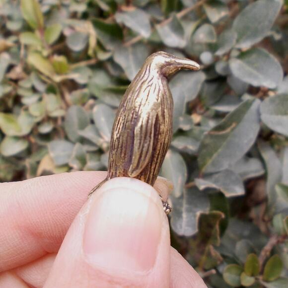 New Tiny Brass Penguin - Picture 3 of 7